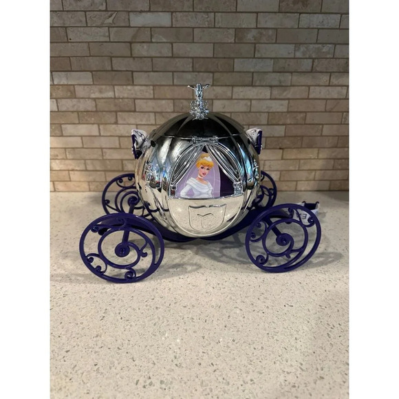 Disneyland parks 100 years Cinderella carriage popcorn bucket Disney 100 Silver - Picture 3 of 5